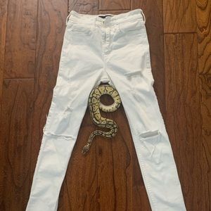 Hollister 23w x 28L high rise supper skinny